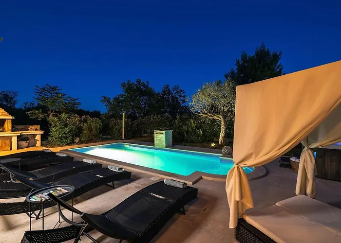 Prázdninový dům Ari Pula